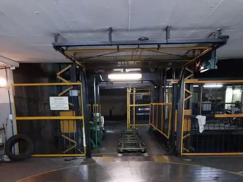 Cochera en Venta en Monserrat, CABA