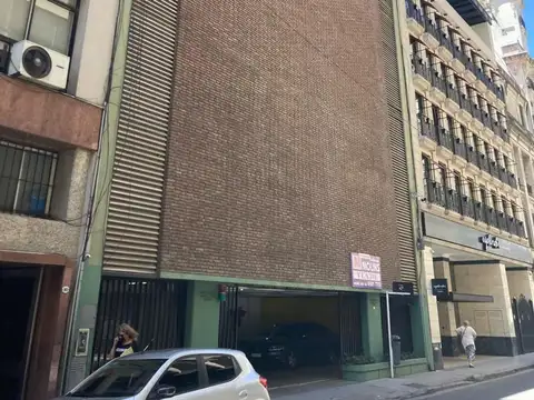 Cochera en Venta en Monserrat, Capital Federal