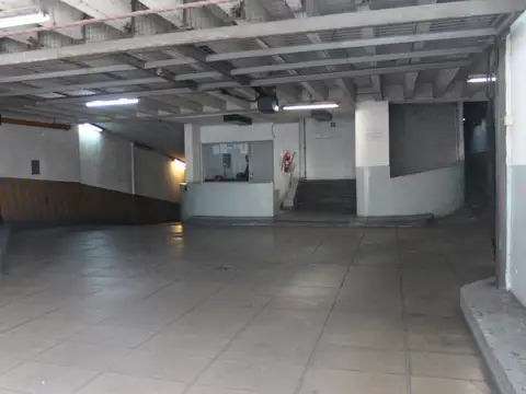 Cochera en Venta en Parque Las Heras, Barrio Norte