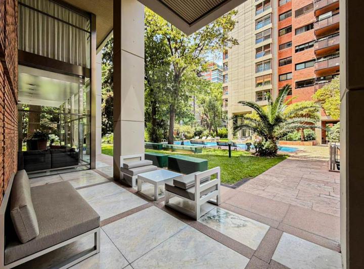 Departamento · 180m² · 5 Ambientes · 2 Cocheras
