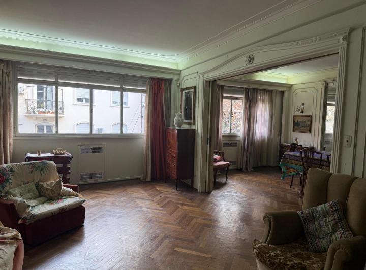 Departamento · 200m² · 5 Ambientes · 1 Cochera