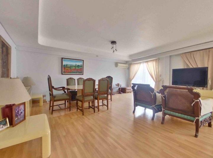 Departamento · 200m² · 6 Ambientes · 1 Cochera