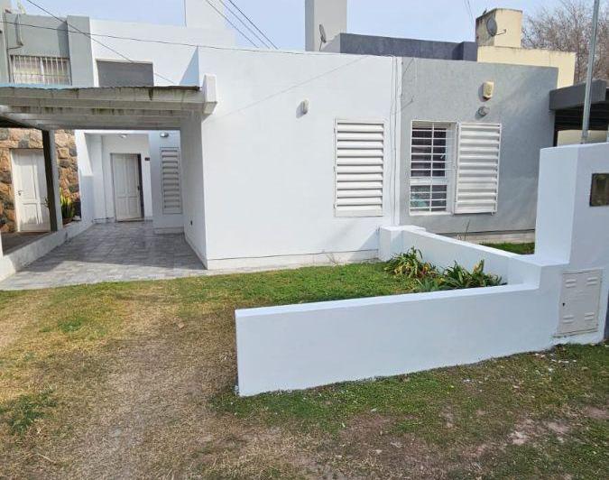 Casa · 90m² · 5 Ambientes