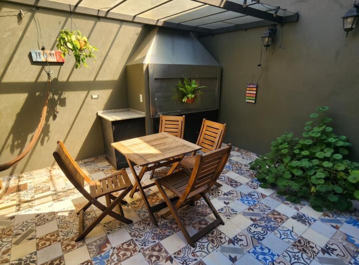 Casa · 98m² · 5 Ambientes · 1 Cochera