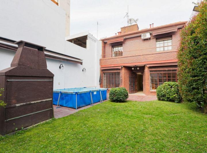 Casa · 164m² · 5 Ambientes · 3 Cocheras
