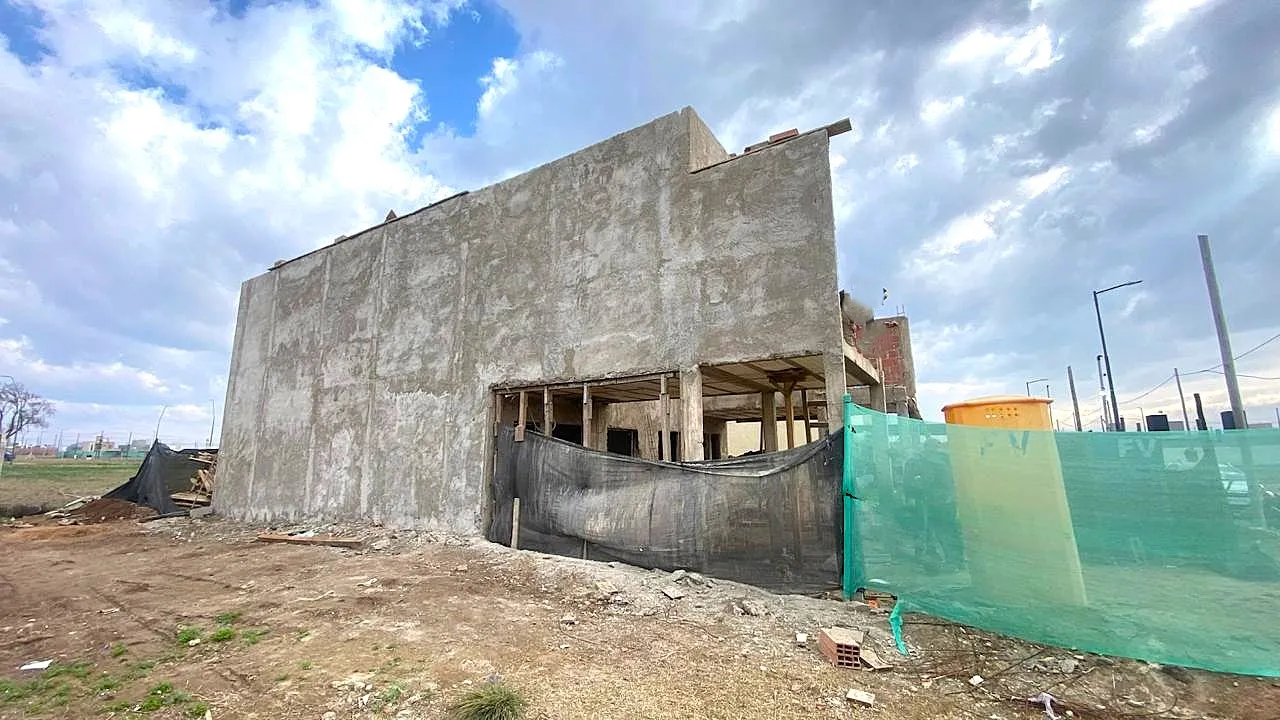 Tu primer hogar a estrenar en Cuestas de Manantiales | 3 Dorm. + Patio con Asador