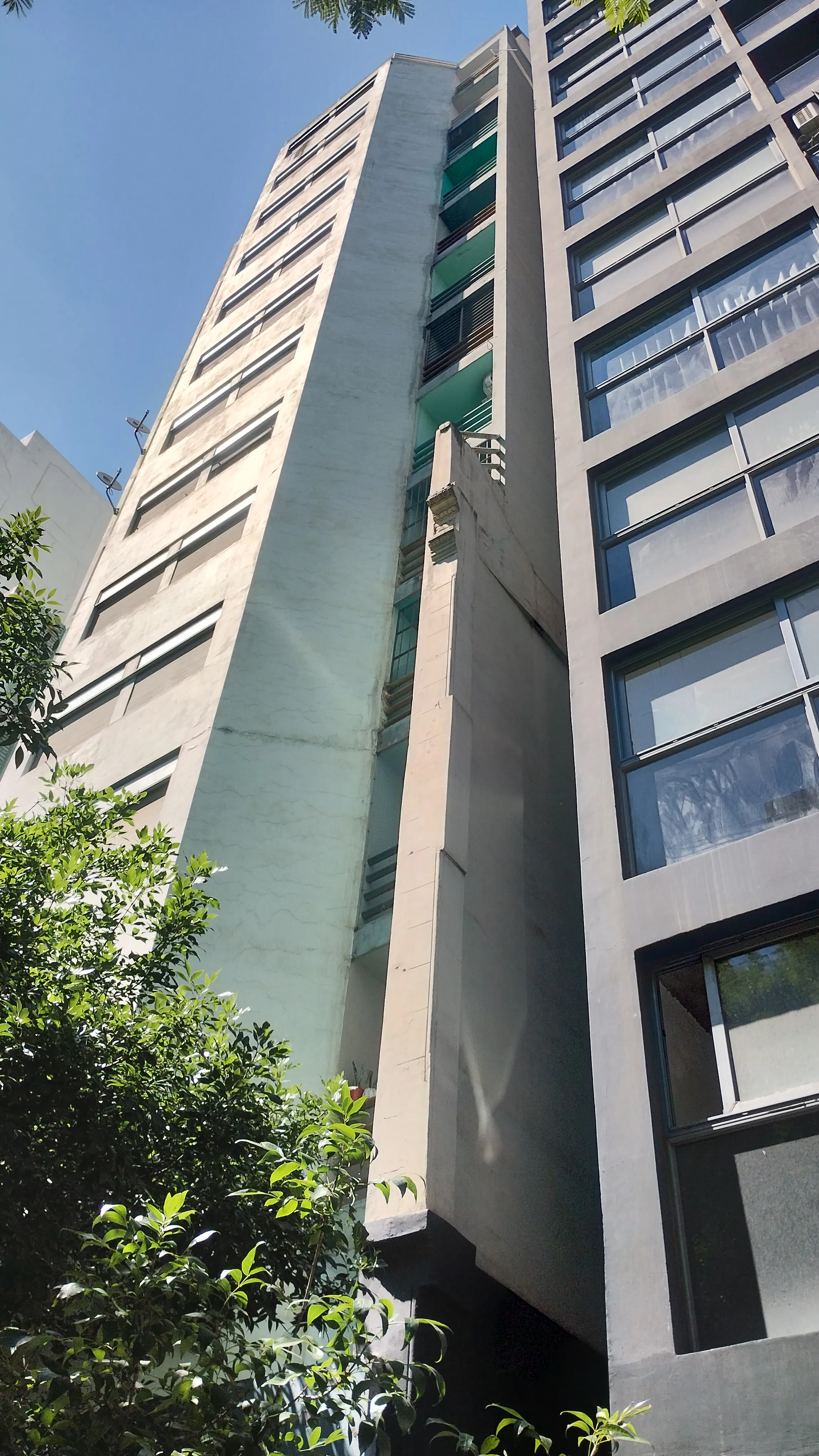 Nueva Córdoba Illia 352 dpto 1 dormitorio Placard balcon cocina separada