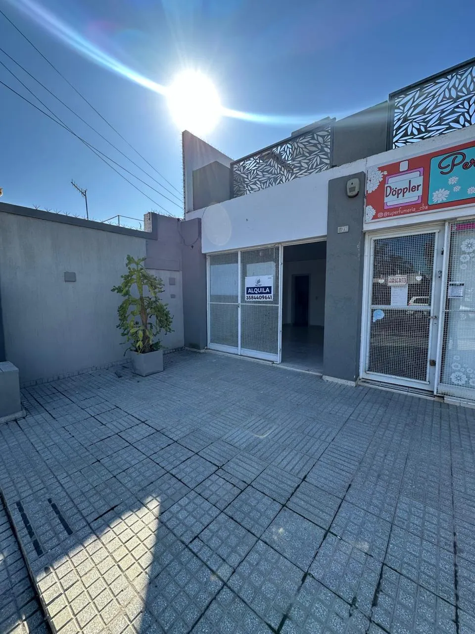 LOCAL COMERCIAL EN ALQUILER BARRIO RESIDENCIAL AMÉRICA