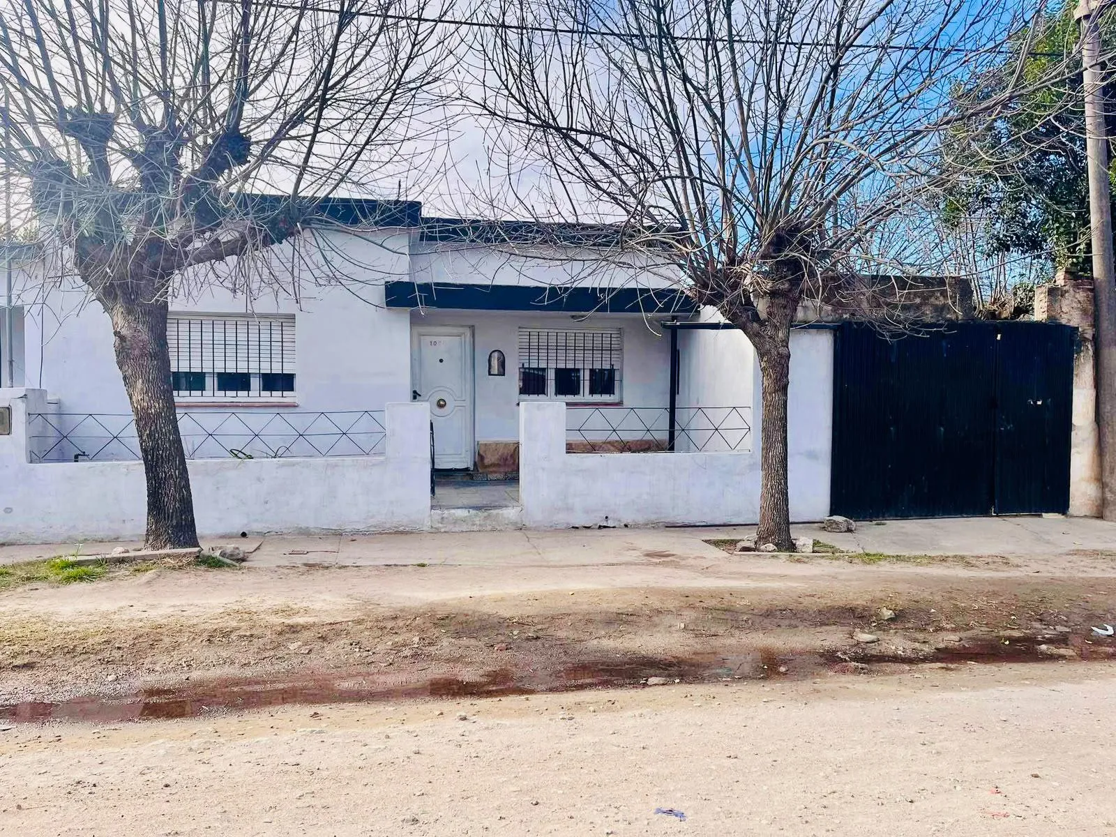 VENTA CASA Y GALPON ZONA SUPER MAMI Y RUTA 5 - ALTA GRACIA