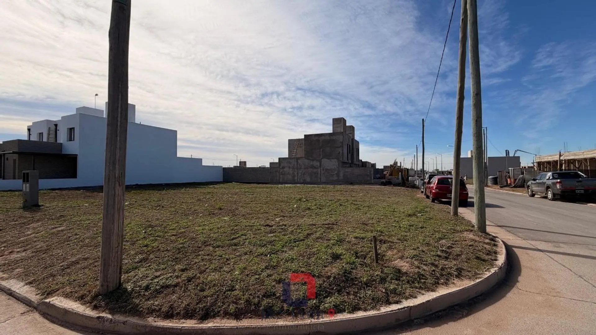 LOTE EN CAMPOS DE MANANTIALES (apto duplex)