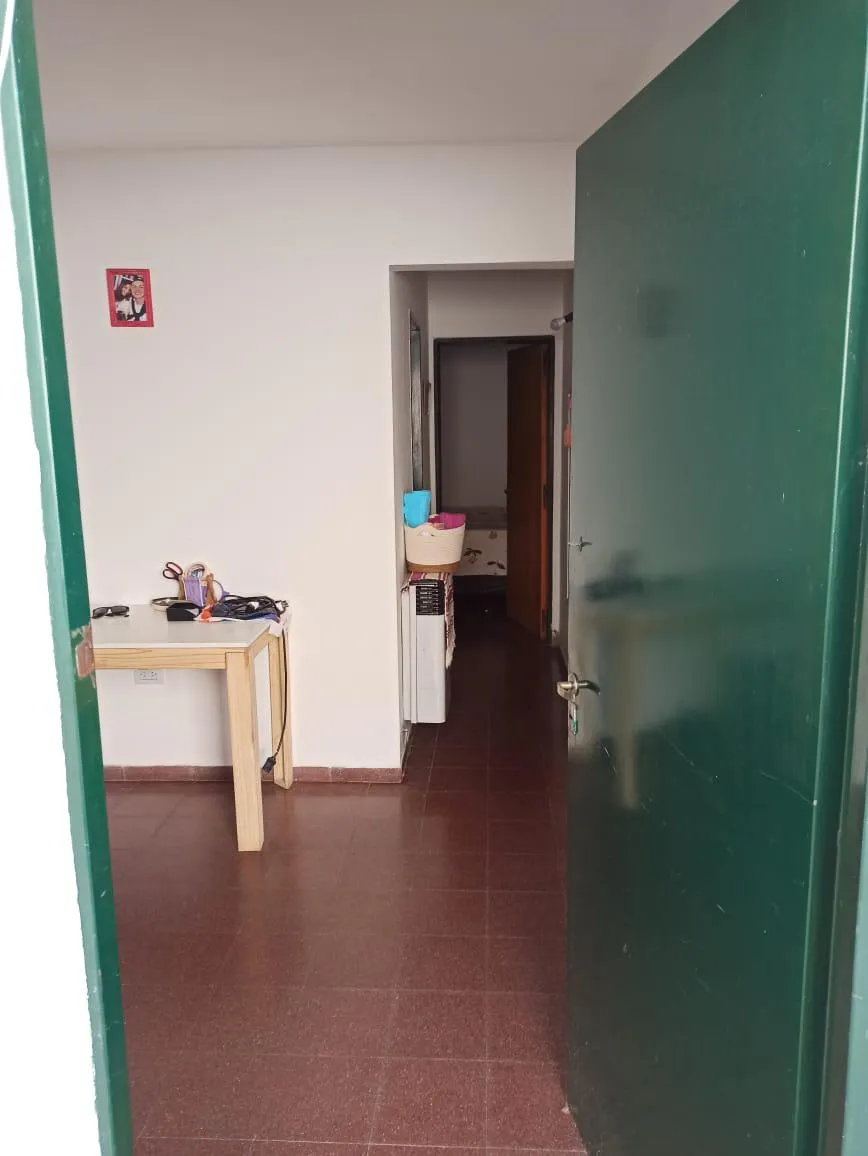 Alq.dpto c1 dorm.y patio. B Ipona