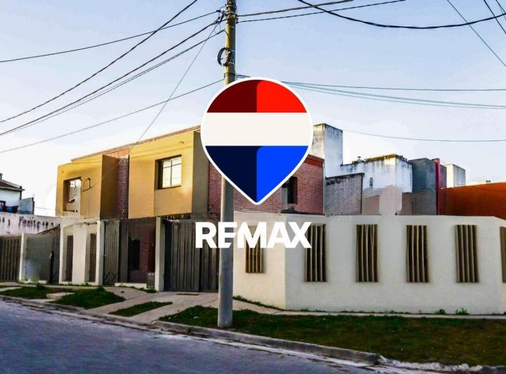 Casa · 111m² · 3 Ambientes · 1 Cochera