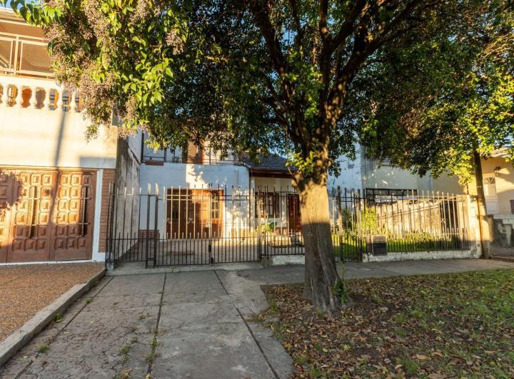 Casa · 175m² · 5 Ambientes · 2 Cocheras