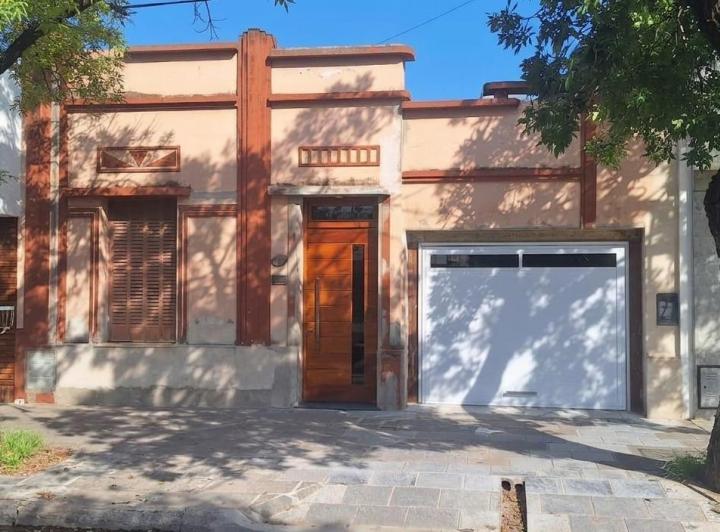 Casa · 134m² · 5 Ambientes · 1 Cochera