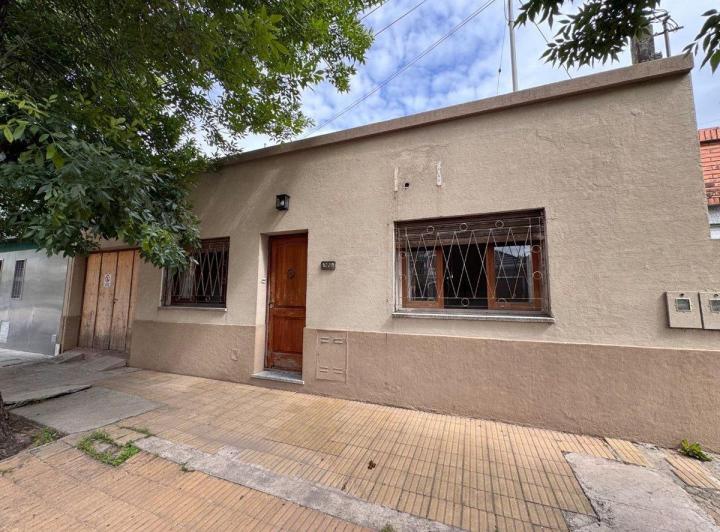 Casa · 81m² · 3 Ambientes · 1 Cochera