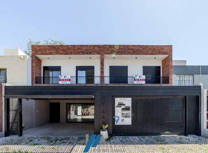 Casa · 190m² · 6 Ambientes · 2 Cocheras