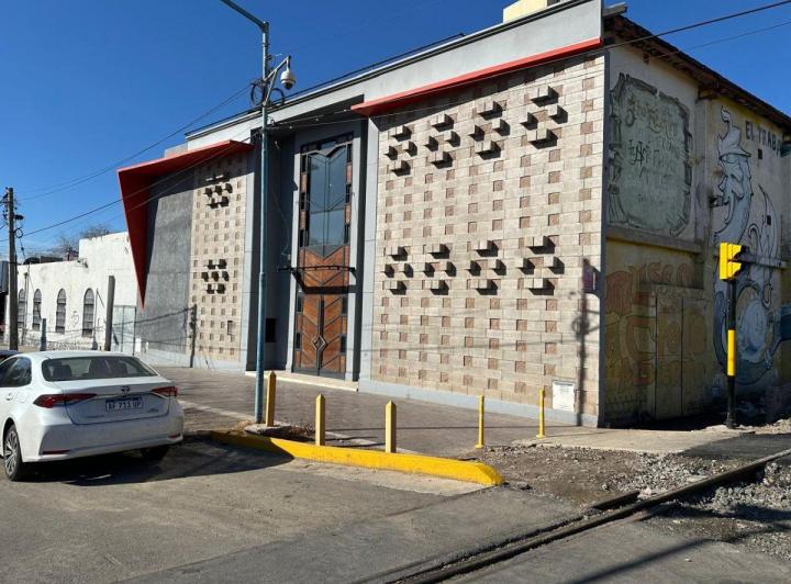 Local comercial · 550m² · 4 Ambientes