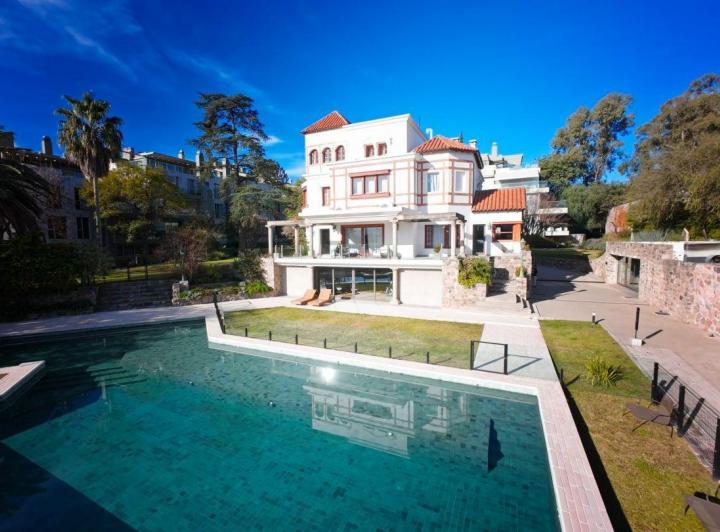 Departamento · 251m² · 4 Ambientes · 2 Cocheras