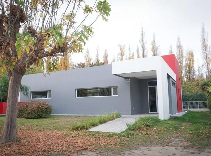 Casa · 205m² · 6 Ambientes · 1 Cochera