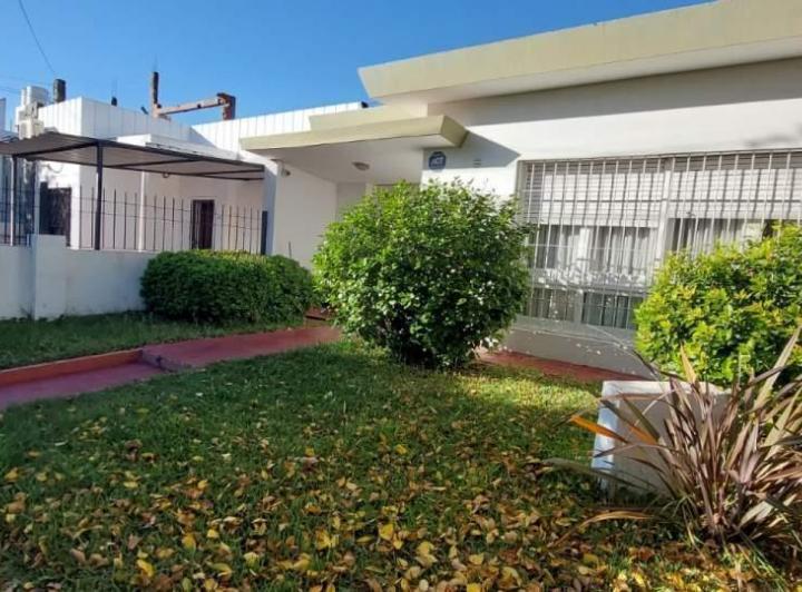Casa · 116m² · 3 Ambientes · 1 Cochera
