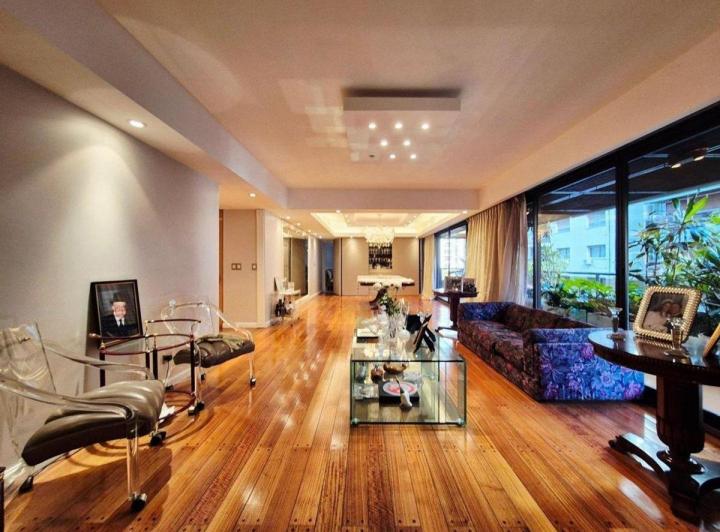 Departamento · 256m² · 7 Ambientes · 2 Cocheras
