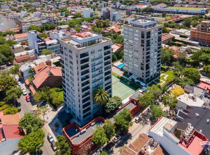 Departamento · 266m² · 5 Ambientes · 4 Cocheras