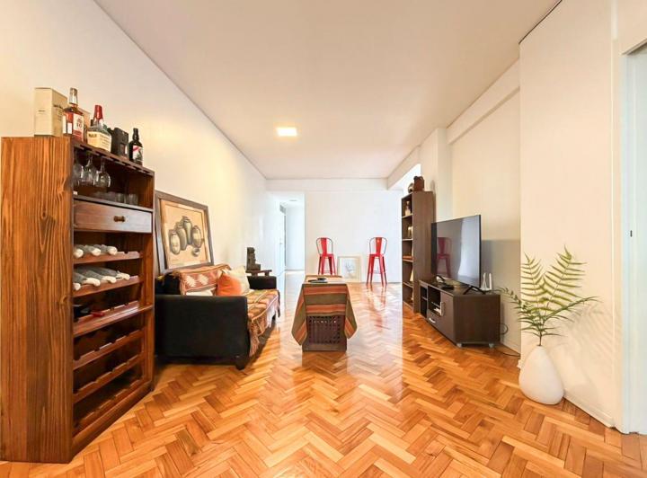 Departamento · 130m² · 6 Ambientes · 1 Cochera