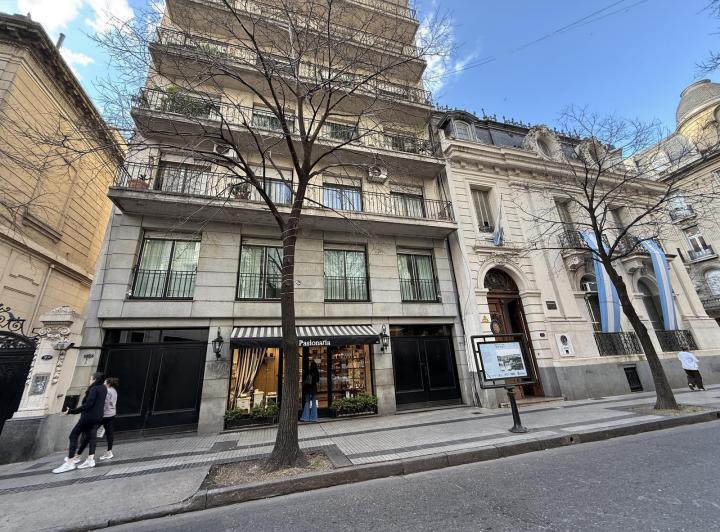 Departamento · 250m² · 7 Ambientes · 1 Cochera