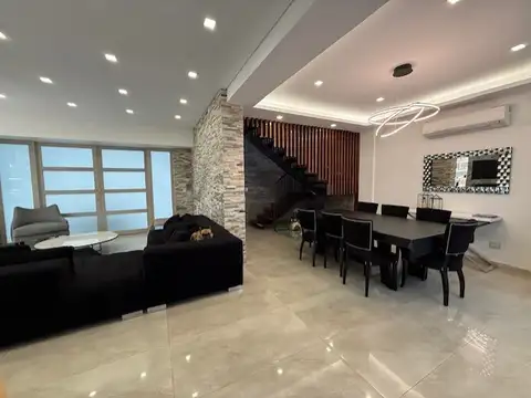Casa en Venta en Barrio Naón, Mataderos