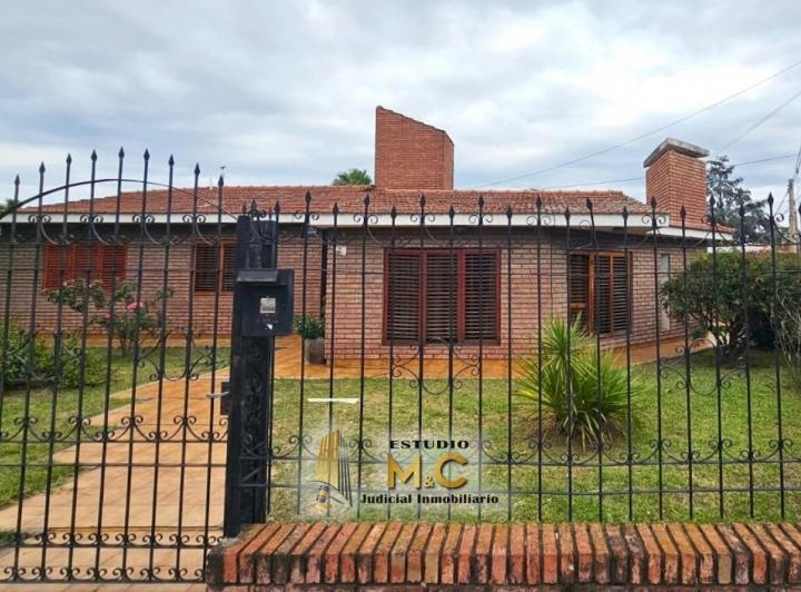 Casa · 276m² · 7 Ambientes · 1 Cochera