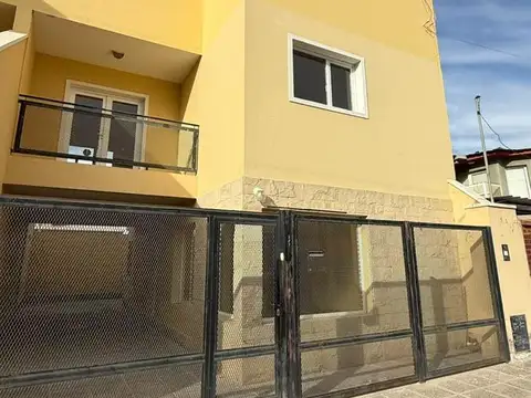 Casa en Alquiler en Plottier, Confluencia