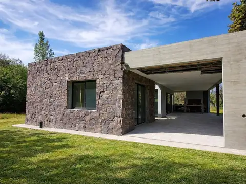 Casa en Venta en Colonia las Rosas, Tunuyán
