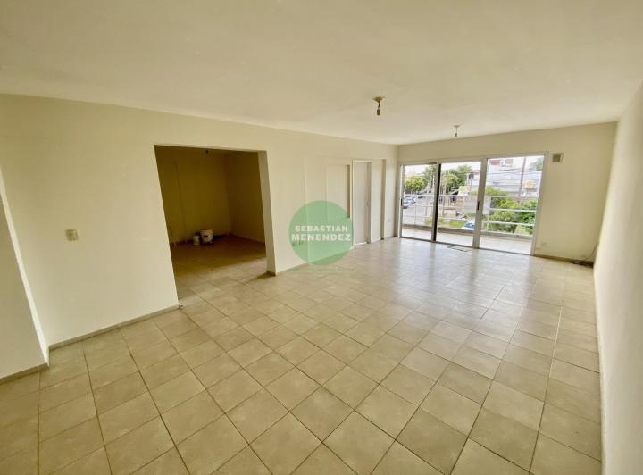 Departamento · 88m² · 4 Ambientes · 1 Cochera