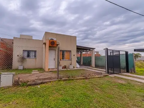 Casa en Venta en Puerto Gral San Martín, San Lorenzo