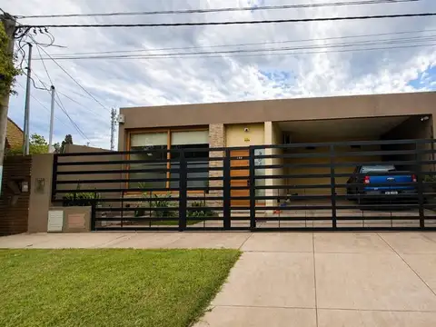 Casa en Venta en Alvarez, Rosario