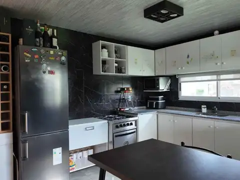 Casa en Venta en Pueblo Esther, Rosario