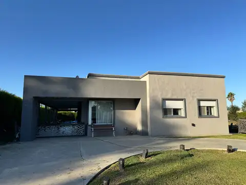 Casa en Venta en Roldan, San Lorenzo
