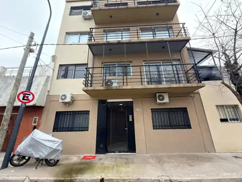 Departamento en Alquiler en Monte Castro, Capital Federal