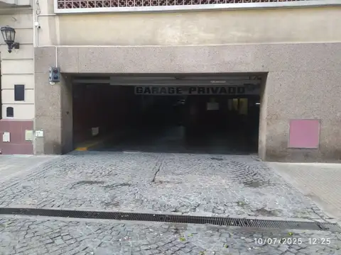 Cochera en Venta en Monserrat, Capital Federal