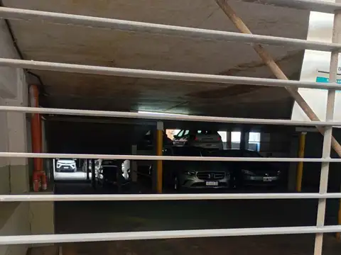 Cochera en Venta en Monserrat, Capital Federal