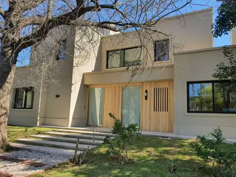 Casa en Alquiler Temporal en San Carlos Country Club, Countries y Barrios Cerrados en Malvinas Argentinas