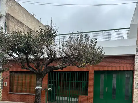 Casa en Alquiler en Lomas del Mirador, Partido de La Matanza