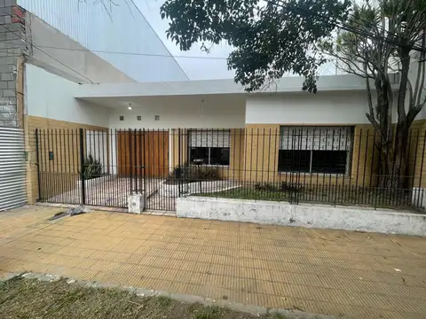 Casa en Alquiler en Lanus Oeste, Lanus