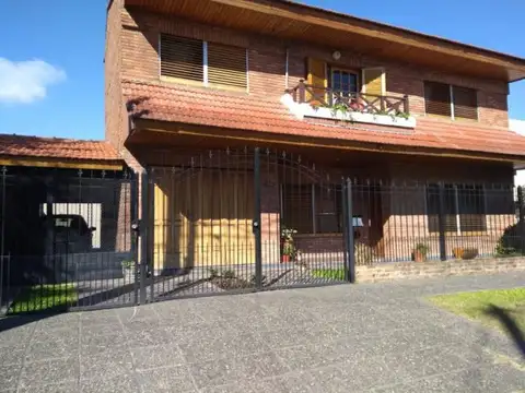 Casa en Venta en Burzaco, Partido de Almirante Brown