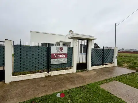 Casa en Venta en Barrio Lopez De Gomara, Mar del Plata