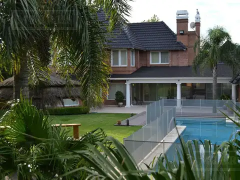 Casa en Venta en La Celina, Countries y Barrios Cerrados en Escobar