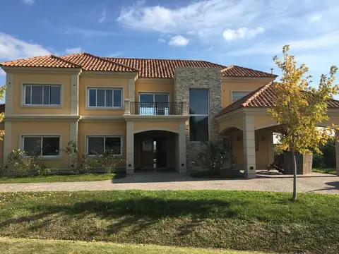Casa en Venta en Estancias Del Pilar, Countries y Barrios Cerrados en Pilar