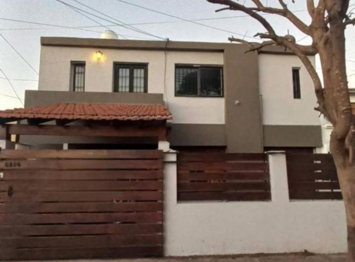 Casa · 180m² · 6 Ambientes · 1 Cochera