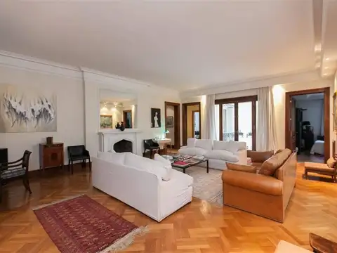 Departamento en Venta en Parque Las Heras, Barrio Norte