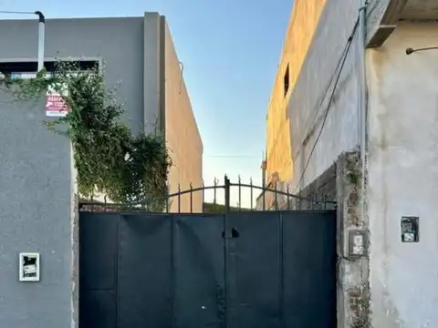 Galpón en Alquiler en Villa Dominico, Partido de Avellaneda